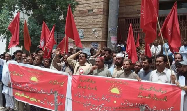 Quetta: Protest Rally of Railway Workers
