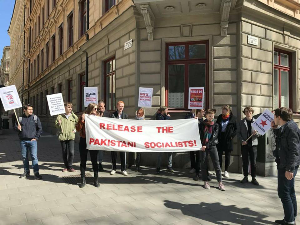 Pakistan Embassy in Stockholm picketed by socialist activists, solidaritet!